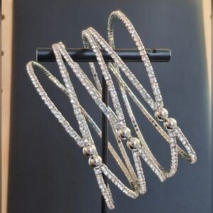 VINTAGE Glittery Rhinstone Silver Tone Spiral Bracelet - Lightweight, Adjustable